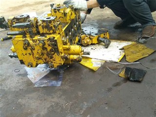 液壓泵維修中出現(xiàn)吸不上油或無壓力的情況該怎么辦？